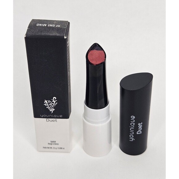 Younique Duet Lipstick Of One Mind New in Box - Picture 1 of 6